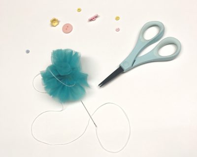 button tulle bows step 3