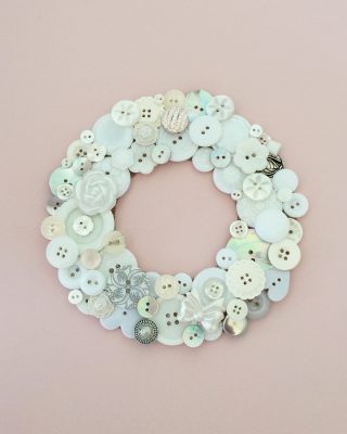 sweet button wreath step 2b